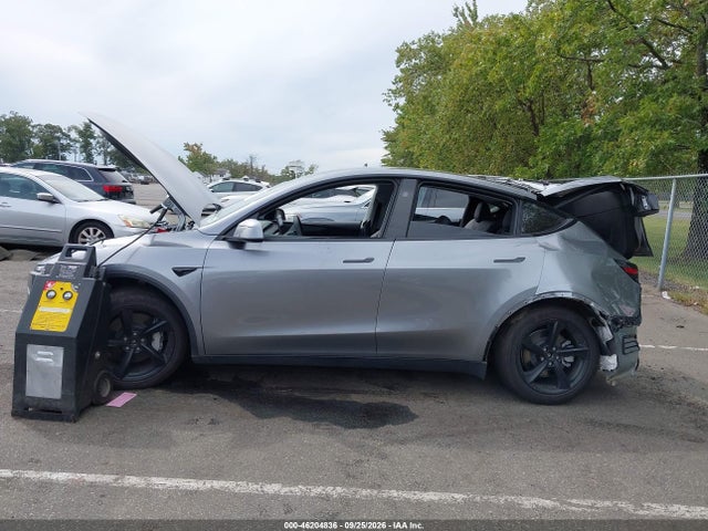 7SAYGDEEXTF340193 Tesla Model Y