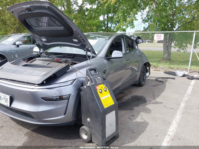 7SAYGDEEXTF340193 Tesla Model Y