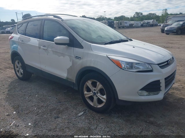 46204846 :رقم المزاد ، 1FMCU0GX9FUA47111 vin ، 2015 Ford Escape Se مزاد بيع