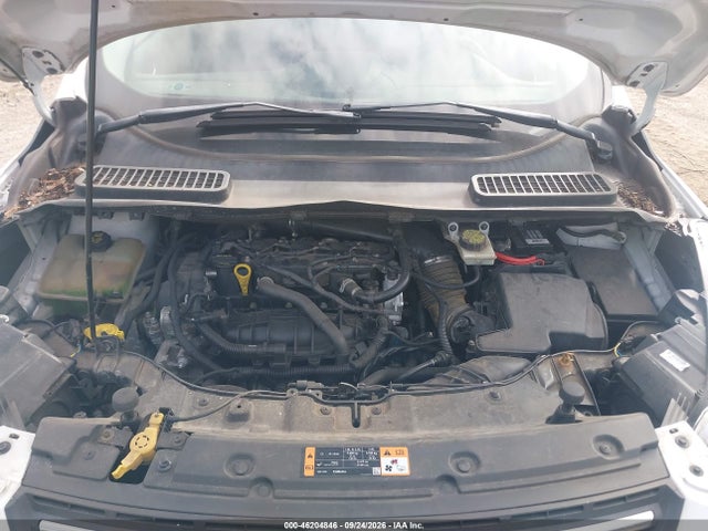 46204846 :رقم المزاد ، 1FMCU0GX9FUA47111 vin ، 2015 Ford Escape Se مزاد بيع