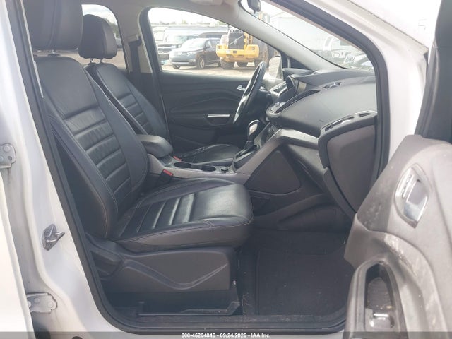46204846 :رقم المزاد ، 1FMCU0GX9FUA47111 vin ، 2015 Ford Escape Se مزاد بيع