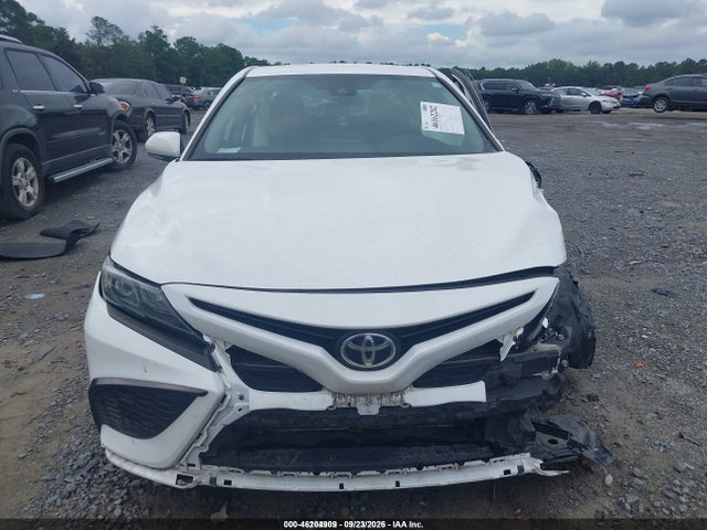 46204909 :رقم المزاد ، 4T1G11AK7NU643457 vin ، 2022 Toyota Camry Se مزاد بيع