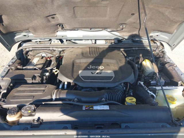 2015 Jeep Wrangler Unlimited Sahara მანქანა იყიდება აუქციონზე, vin: 1C4BJWEG8FL527144, აუქციონის ნომერი: 46205005