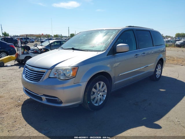 2016 Chrysler Town & Country Touring მანქანა იყიდება აუქციონზე, vin: 2C4RC1BG1GR229172, აუქციონის ნომერი: 46205011