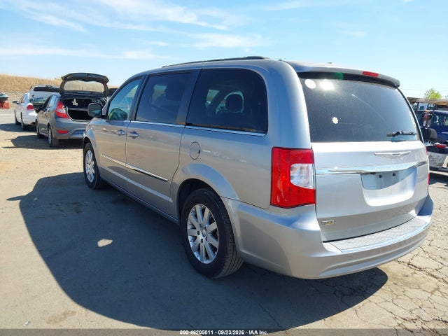 2016 Chrysler Town & Country Touring მანქანა იყიდება აუქციონზე, vin: 2C4RC1BG1GR229172, აუქციონის ნომერი: 46205011