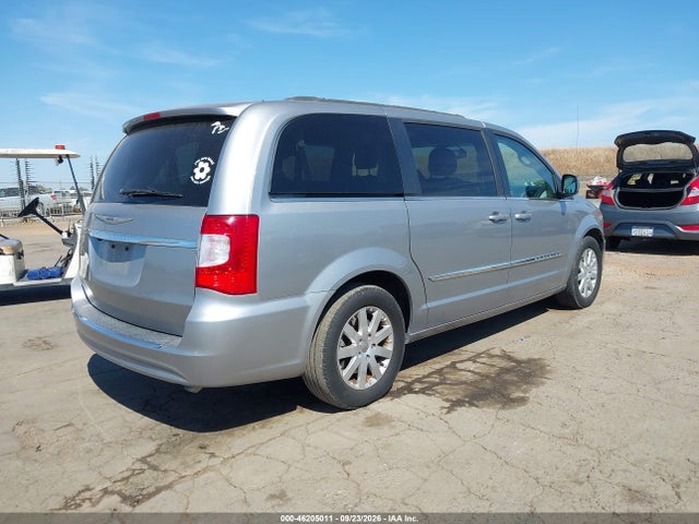 2016 Chrysler Town & Country Touring მანქანა იყიდება აუქციონზე, vin: 2C4RC1BG1GR229172, აუქციონის ნომერი: 46205011