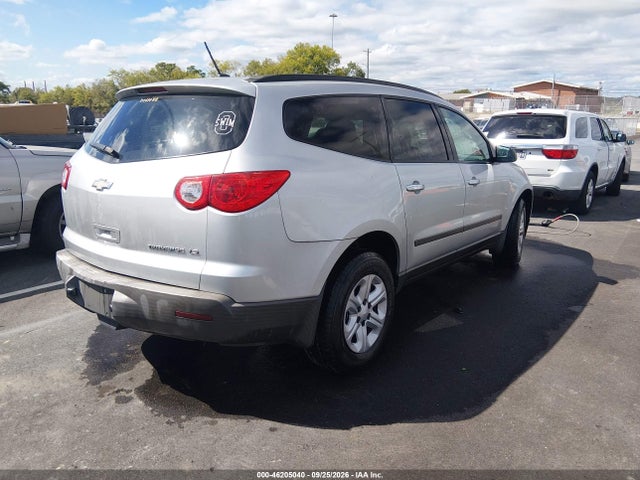 46205040 :رقم المزاد ، 1GNKRFED4CJ266639 vin ، 2012 Chevrolet Traverse Ls مزاد بيع