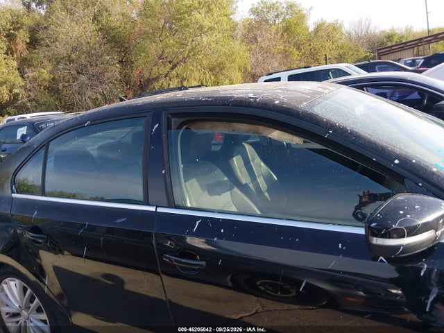 46205042 :رقم المزاد ، 3VWLX7AJ8BM310807 vin ، 2011 Volkswagen Jetta 2.5l Sel مزاد بيع