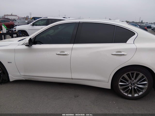 Infiniti Q50 3.0t Luxe 2018 JN1EV7AP6JM356879 Image 15