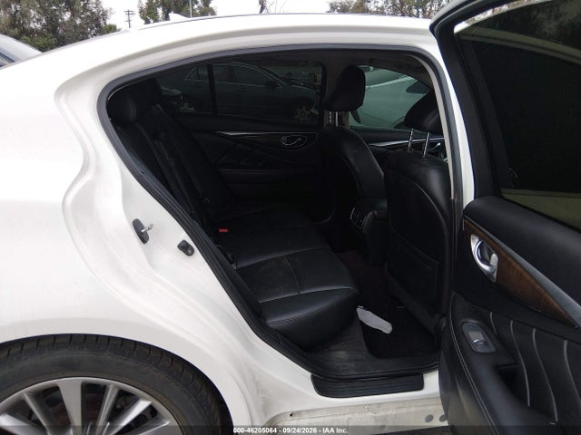 Infiniti Q50 3.0t Luxe 2018 JN1EV7AP6JM356879 Image 8