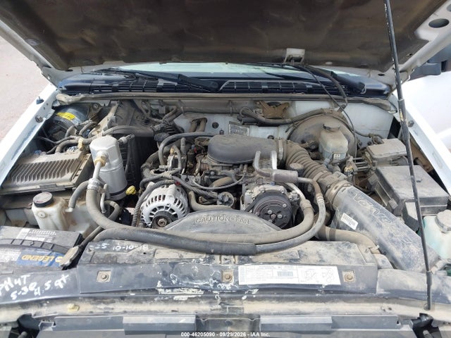 46205090 :رقم المزاد ، 1GTCS14W9Y8235912 vin ، 2000 Gmc Sonoma Sl مزاد بيع