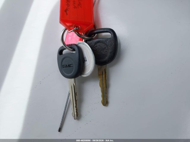 46205090 :رقم المزاد ، 1GTCS14W9Y8235912 vin ، 2000 Gmc Sonoma Sl مزاد بيع