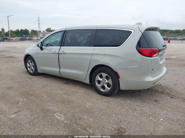 2017 Chrysler Pacifica Lx მანქანა იყიდება აუქციონზე, vin: 2C4RC1CG1HR578879, აუქციონის ნომერი: 46205199