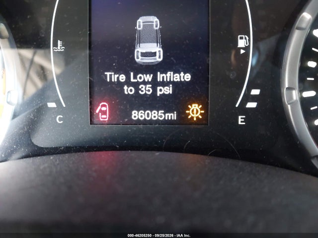 Продажа на аукционе авто 2017 Jeep Renegade Latitude 4x4, vin: ZACCJBBB8HPF33062, номер лота: 46205250