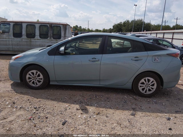 Toyota Prius Two 2016 JTDKBRFUXG3005264 Image 14