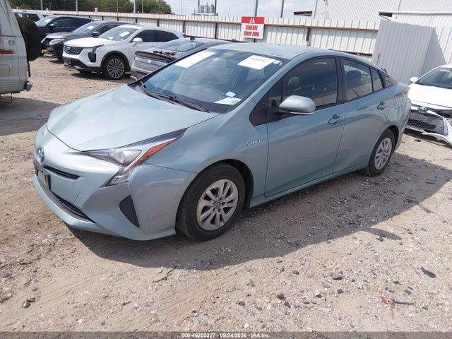 Toyota Prius Two 2016 JTDKBRFUXG3005264 Image 2