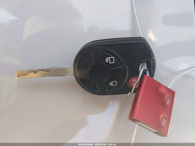 Продажа на аукционе авто 2017 Ford Escape Se, vin: 1FMCU9GD4HUD08528, номер лота: 46205406