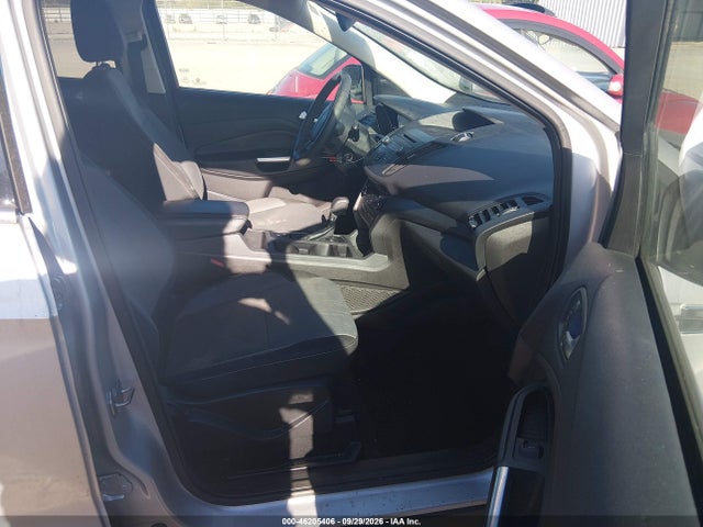 Продажа на аукционе авто 2017 Ford Escape Se, vin: 1FMCU9GD4HUD08528, номер лота: 46205406