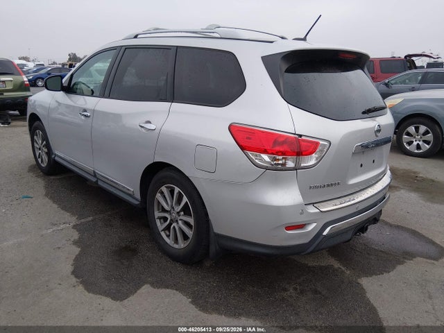 2015 Nissan Pathfinder Sl მანქანა იყიდება აუქციონზე, vin: 5N1AR2MN4FC711604, აუქციონის ნომერი: 46205413