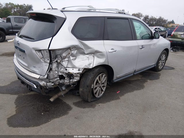 2015 Nissan Pathfinder Sl მანქანა იყიდება აუქციონზე, vin: 5N1AR2MN4FC711604, აუქციონის ნომერი: 46205413