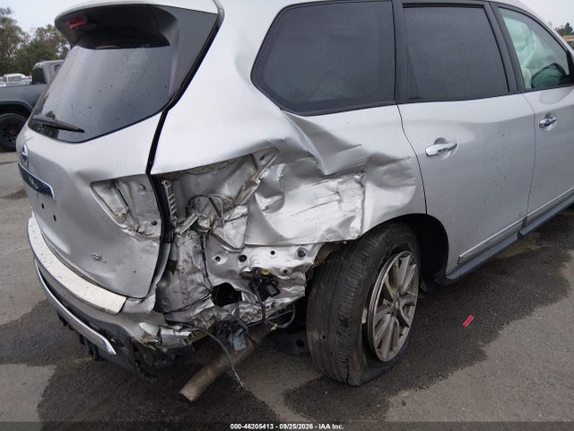 2015 Nissan Pathfinder Sl მანქანა იყიდება აუქციონზე, vin: 5N1AR2MN4FC711604, აუქციონის ნომერი: 46205413