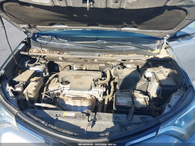 Toyota Rav4 Xle 2017 2T3RFREVXHW648788 Image 10