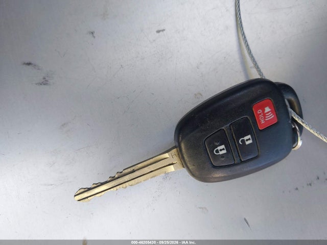 Toyota Rav4 Xle 2017 2T3RFREVXHW648788 Image 11
