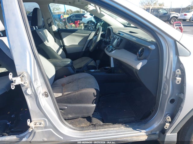 Toyota Rav4 Xle 2017 2T3RFREVXHW648788 Image 5