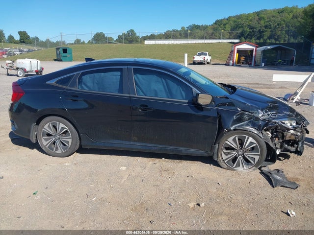 46205435 :رقم المزاد ، 19XFC1F7XHE022229 vin ، 2017 Honda Civic Ex-l مزاد بيع