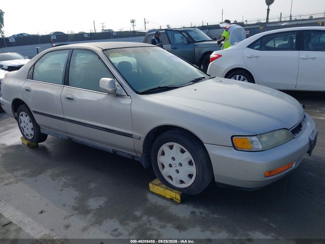 1996 Honda Accord Lx/ex მანქანა იყიდება აუქციონზე, vin: 1HGCD5639TA277570, აუქციონის ნომერი: 46205450