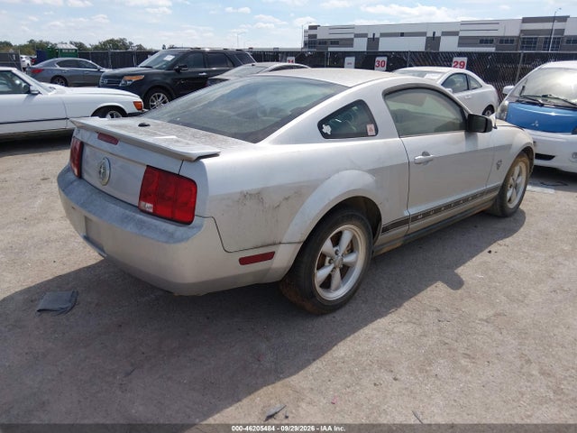 2009 Ford Mustang V6/v6 Premium მანქანა იყიდება აუქციონზე, vin: 1ZVHT80NX95119644, აუქციონის ნომერი: 46205484