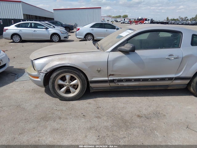 2009 Ford Mustang V6/v6 Premium მანქანა იყიდება აუქციონზე, vin: 1ZVHT80NX95119644, აუქციონის ნომერი: 46205484