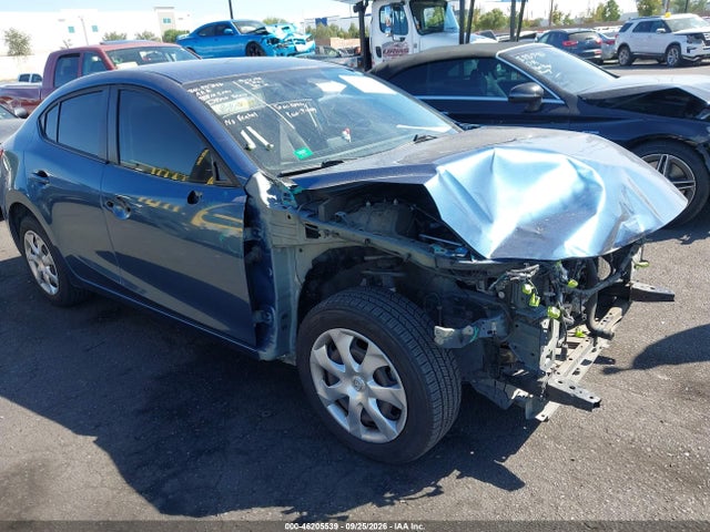 2017 Mazda Mazda3 Sport მანქანა იყიდება აუქციონზე, vin: 3MZBN1U75HM107025, აუქციონის ნომერი: 46205539