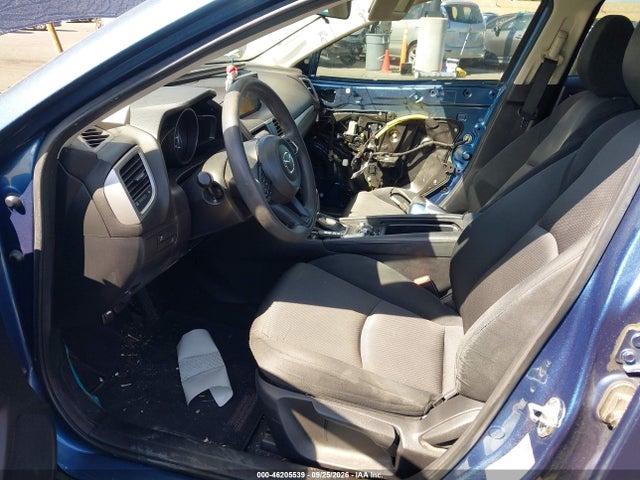 2017 Mazda Mazda3 Sport მანქანა იყიდება აუქციონზე, vin: 3MZBN1U75HM107025, აუქციონის ნომერი: 46205539