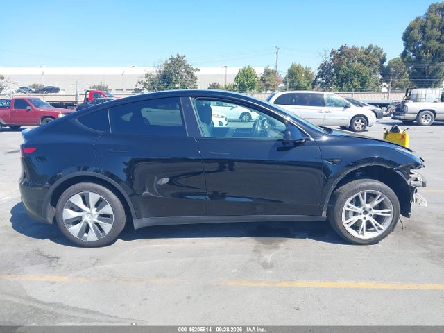 Продаж на аукціоні авто 2023 Tesla Model Y Awd/long Range Dual Motor All-wheel Drive, vin: 7SAYGDEE5PF639516, номер лоту: 46205614