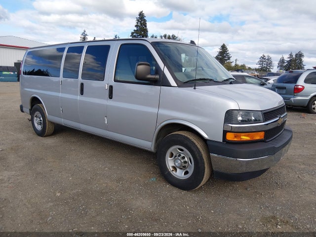 46205650 :رقم المزاد ، 1GAZGPFG6H1108833 vin ، 2017 Chevrolet Express 3500 Lt مزاد بيع