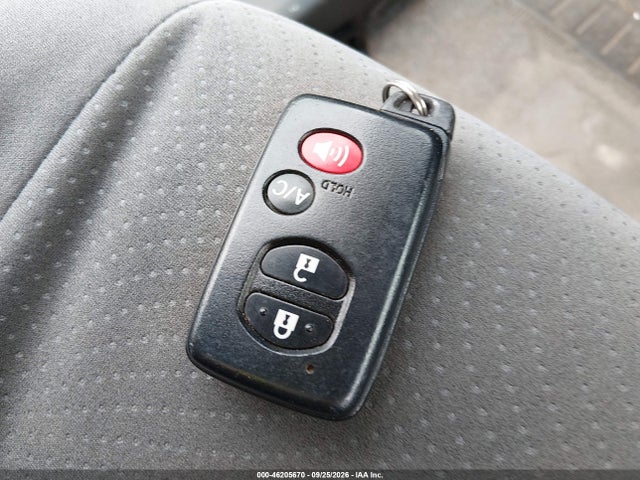 Продажа на аукционе авто 2010 Toyota Prius Iii, vin: JTDKN3DU6A0080592, номер лота: 46205670