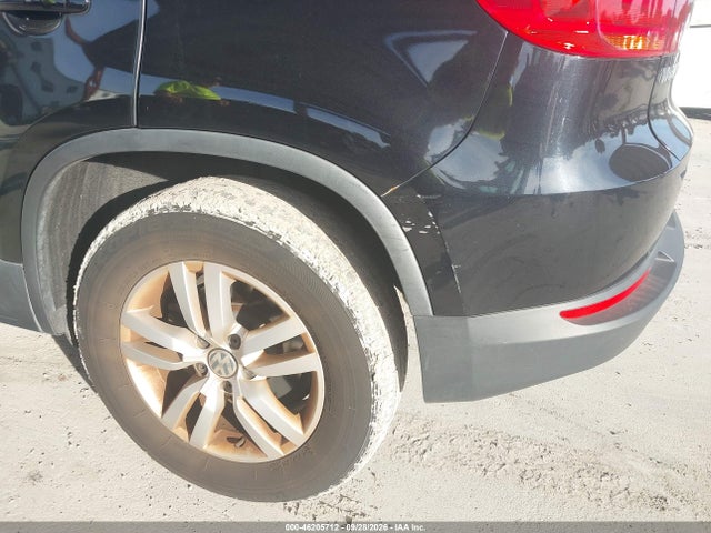 2013 Volkswagen Tiguan S W/sunroof მანქანა იყიდება აუქციონზე, vin: WVGAV3AX0DW571473, აუქციონის ნომერი: 46205712