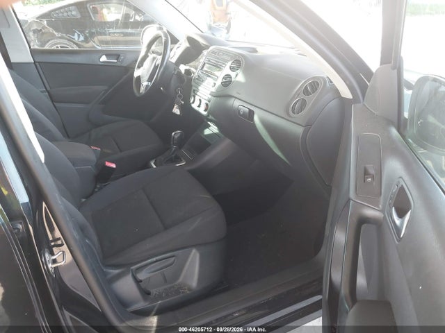 2013 Volkswagen Tiguan S W/sunroof მანქანა იყიდება აუქციონზე, vin: WVGAV3AX0DW571473, აუქციონის ნომერი: 46205712