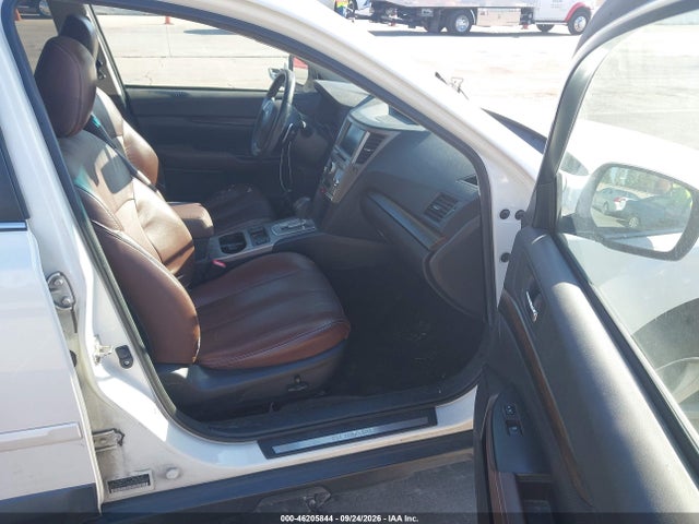 Subaru Outback 2.5i Limited 2014 4S4BRBPC6E3256252 Image 14
