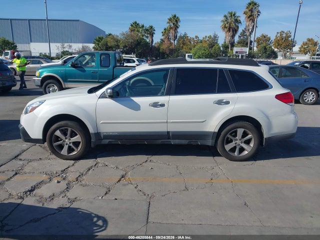 Subaru Outback 2.5i Limited 2014 4S4BRBPC6E3256252 Image 15
