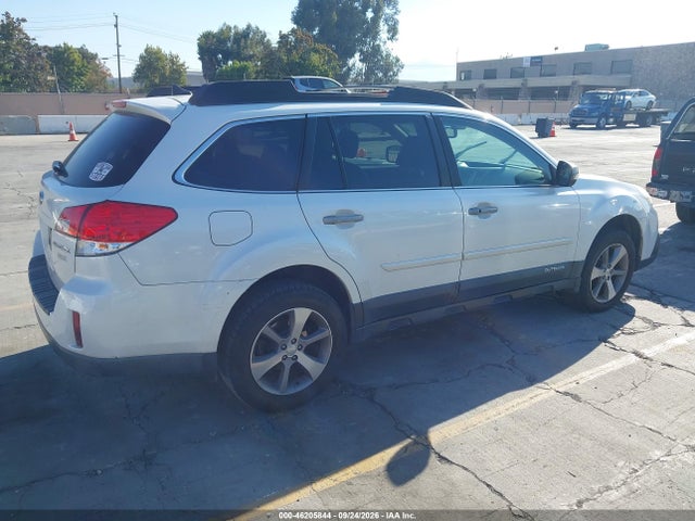 Subaru Outback 2.5i Limited 2014 4S4BRBPC6E3256252 Image 4