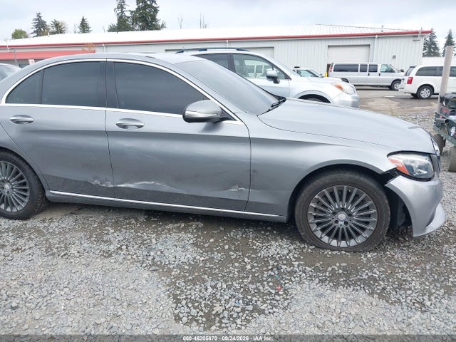55SWF4KB2FU020029 Mercedes-Benz C 300 Luxury 4matic