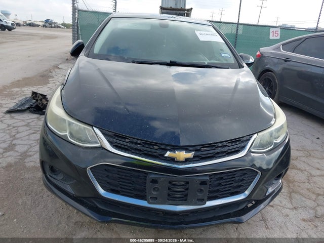 Aukcja sprzedaży 2018 Chevrolet Cruze Ls Auto, vin: 1G1BC5SM7J7111434, numer aukcji: 46205888