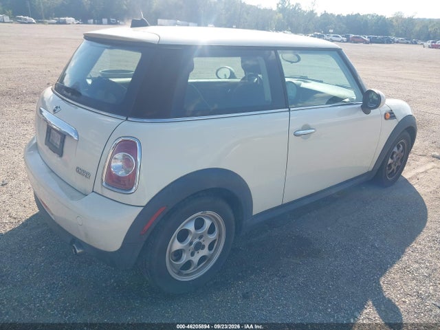 Продаж на аукціоні авто 2013 Mini Hardtop Cooper, vin: WMWSU3C54DT370374, номер лоту: 46205894