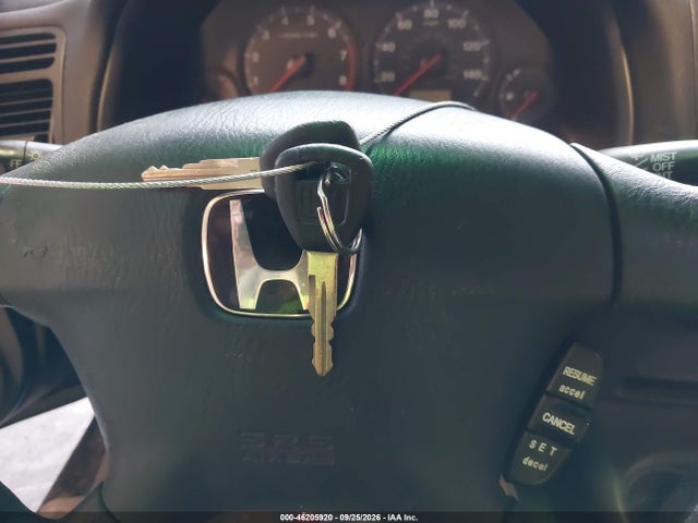 46205920 :رقم المزاد ، 1HGES15531L034817 vin ، 2001 Honda Civic Lx مزاد بيع