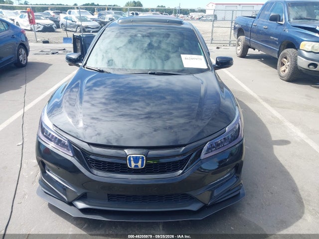 46205979 :رقم المزاد ، 1HGCR3F94HA039532 vin ، 2017 Honda Accord Touring V6 مزاد بيع