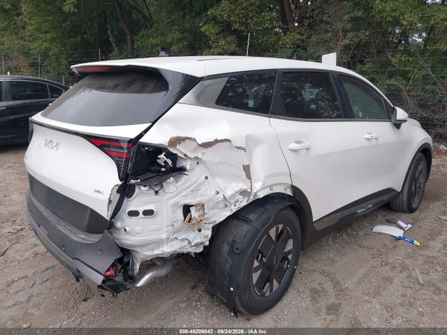 2027 Kia Sportage მანქანა იყიდება აუქციონზე, vin: KNDPU3DG7V7425029, აუქციონის ნომერი: 46206042