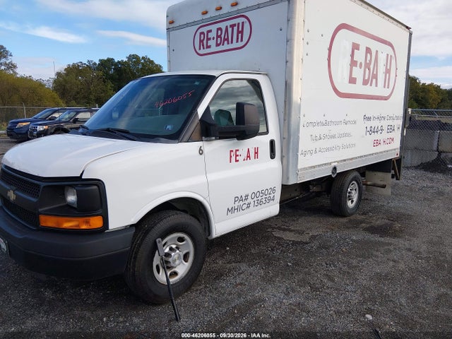 46206055 :رقم المزاد ، 1GB0G2CA1D1194098 vin ، 2013 Chevrolet Express Commercial Cutaway Work Van مزاد بيع