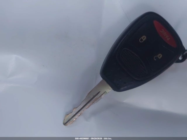 46206061 :رقم المزاد ، 2D8FV48V55H570342 vin ، 2005 Dodge Magnum Se مزاد بيع